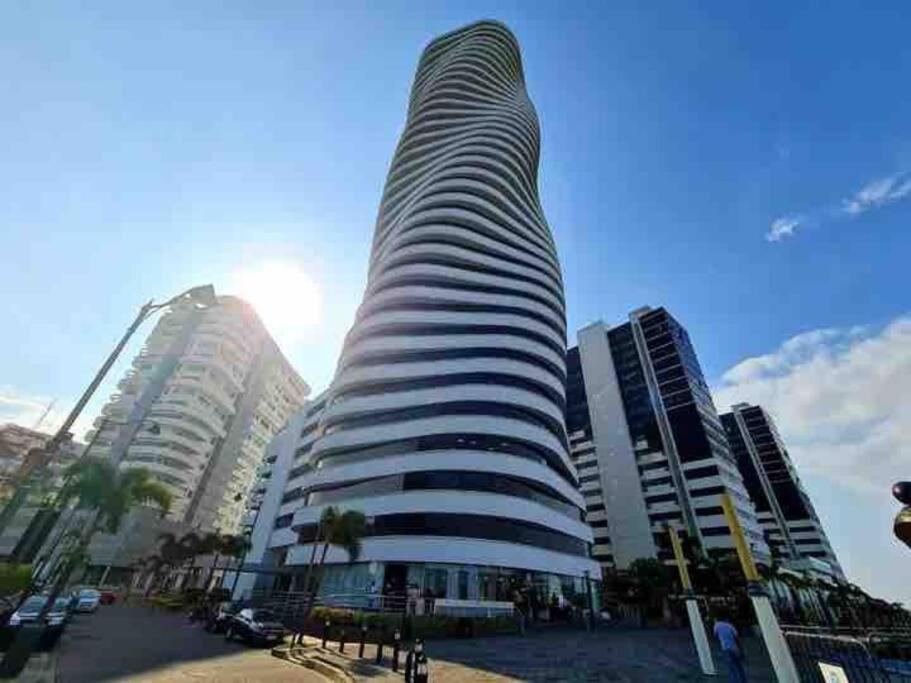 דירות גוויאקיל Bellini Luxury - Puerto Santa Ana מראה חיצוני תמונה