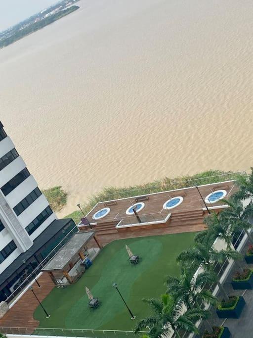 דירות גוויאקיל Bellini Luxury - Puerto Santa Ana מראה חיצוני תמונה
